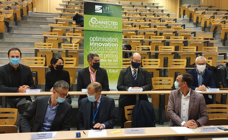 Signature d’un accord-cadre entre l’Université de technologie de Troyes (UTT) et l’Institut Français du Textile et de l’Habillement (IFTH)